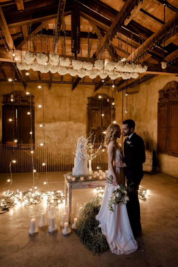 dramatic lighting for your wedding