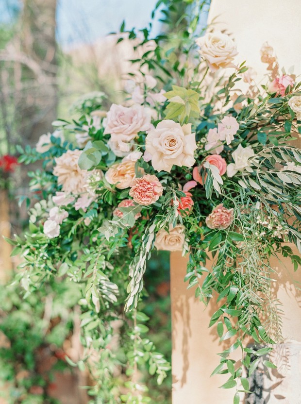 wedding in Arizona floral decor