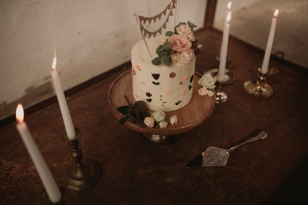 Mini wedding cake design