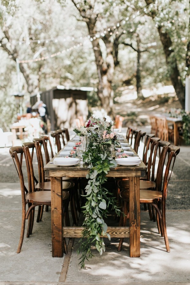 rustic outdoor wedding table decor