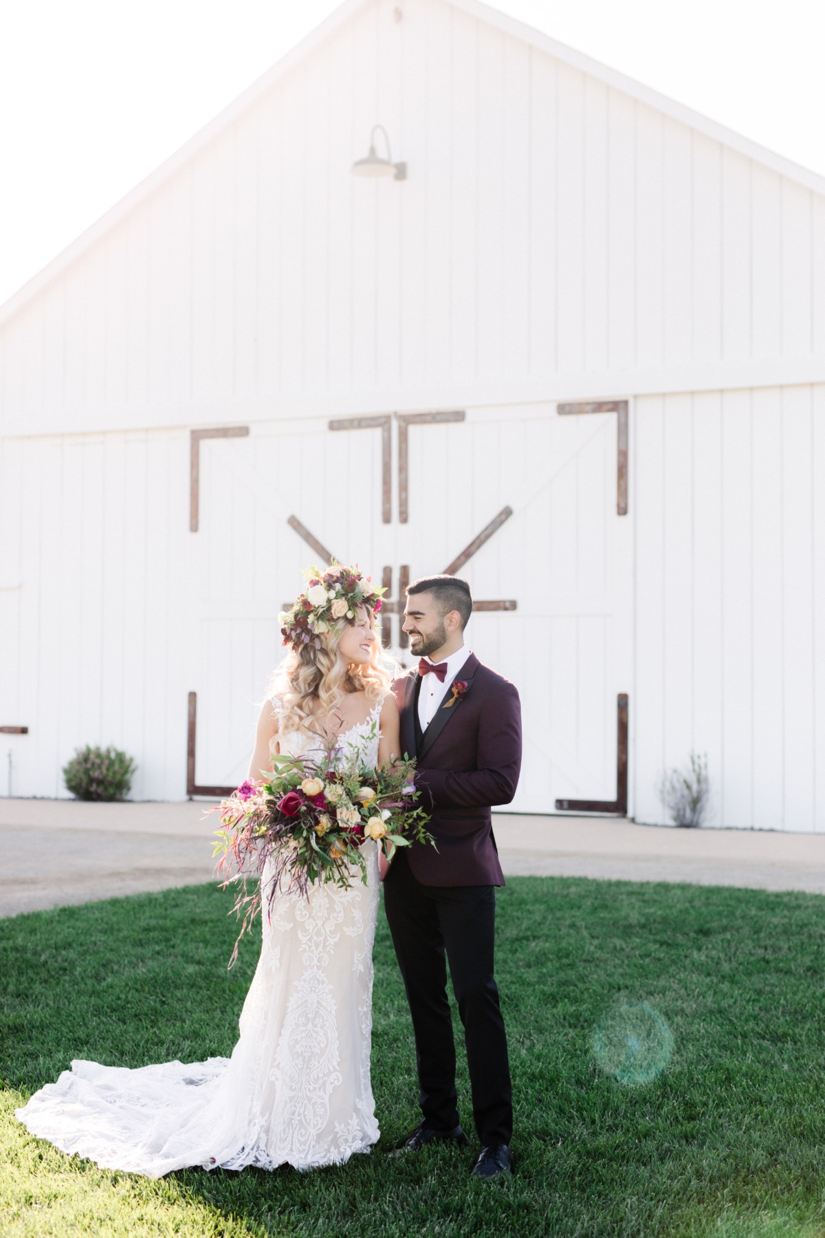 anna-delores-photography_white-barn-edna