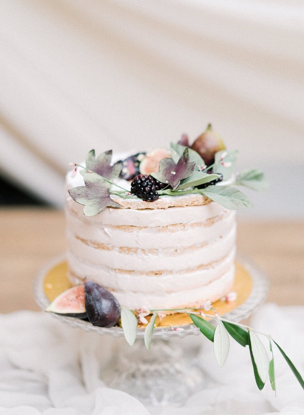 mini naked cake with figs