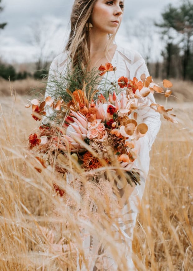 fall wedding bouquet idea