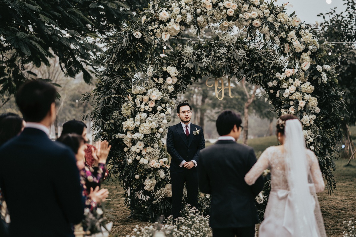 jwmarriott-ha-noi-intimate-wedding-of-tr