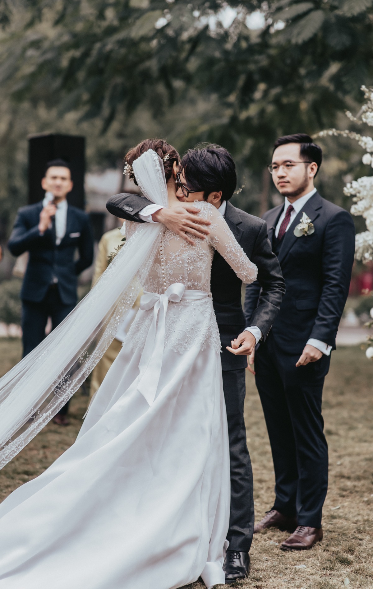 jwmarriott-ha-noi-intimate-wedding-of-tr