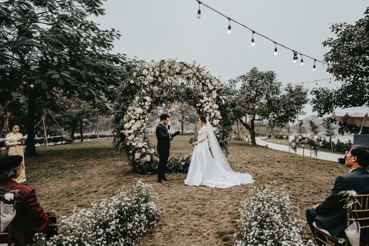 jwmarriott-ha-noi-intimate-wedding-of-tr
