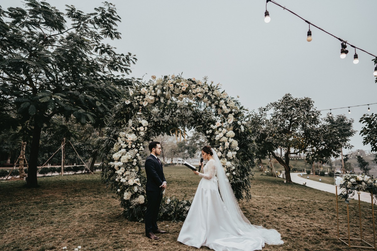 jwmarriott-ha-noi-intimate-wedding-of-tr