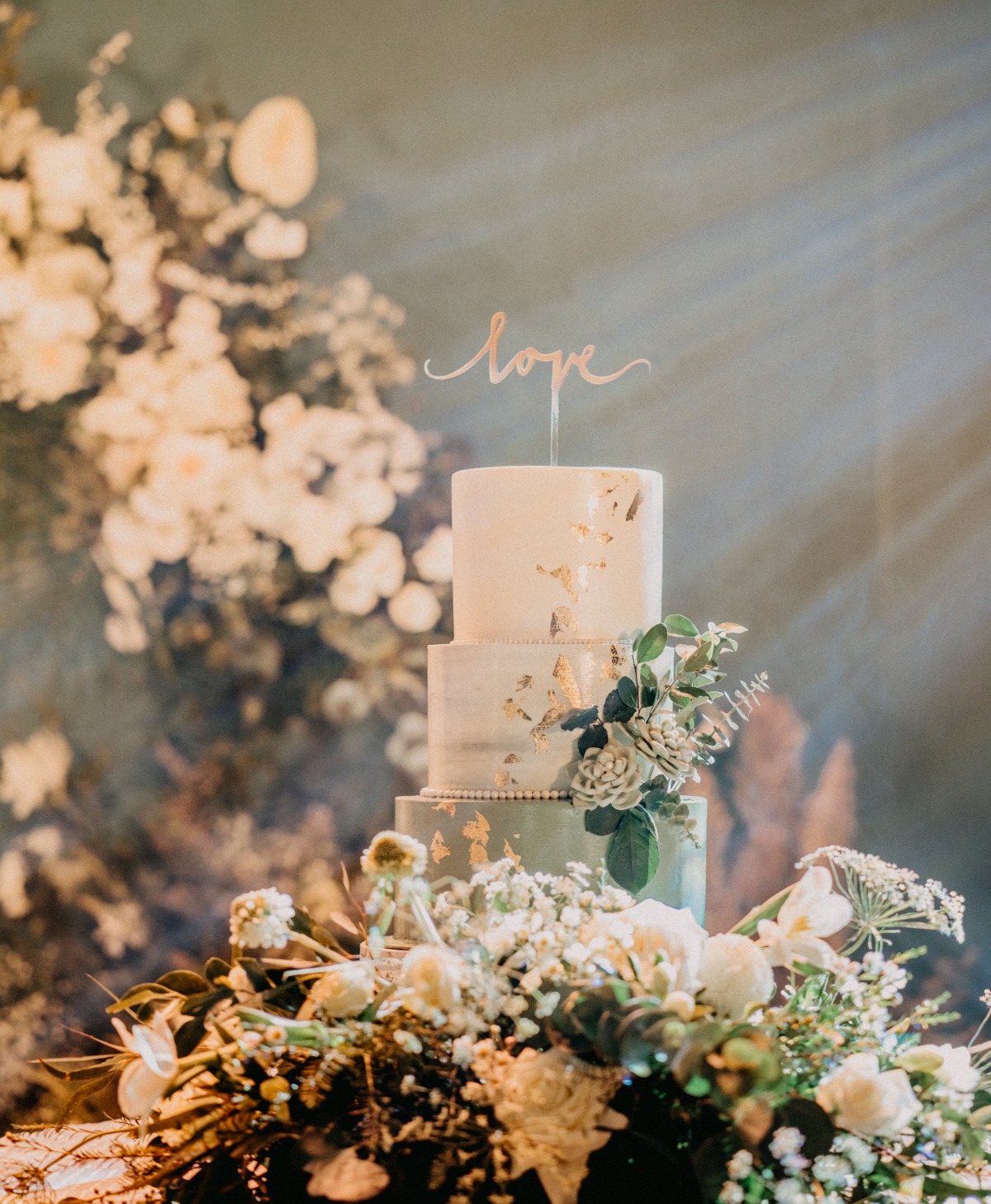 jwmarriott-ha-noi-intimate-wedding-of-tr