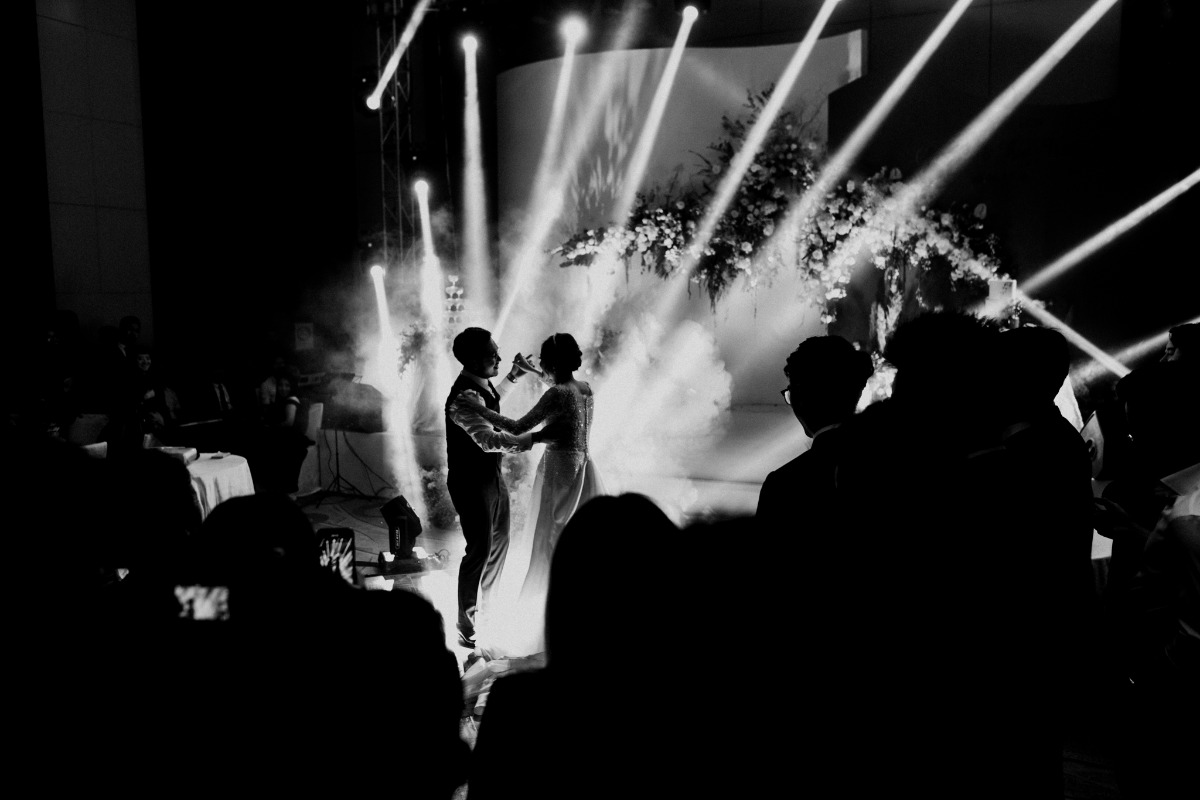 jwmarriott-ha-noi-intimate-wedding-of-tr