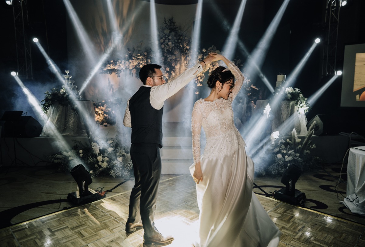 jwmarriott-ha-noi-intimate-wedding-of-tr