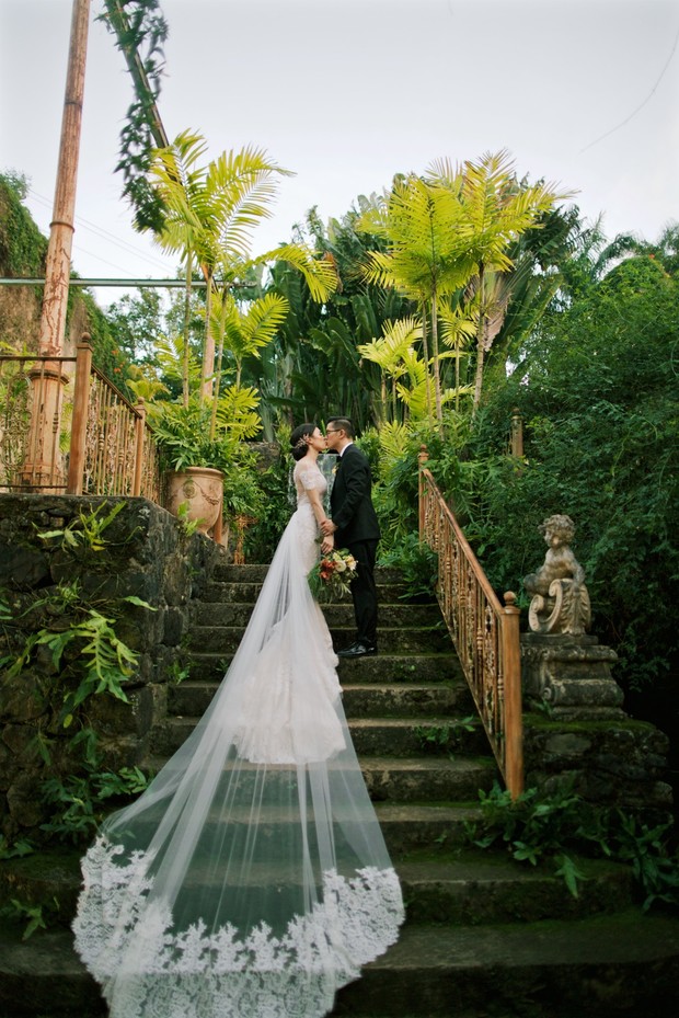 romantic wedding in Hawaii