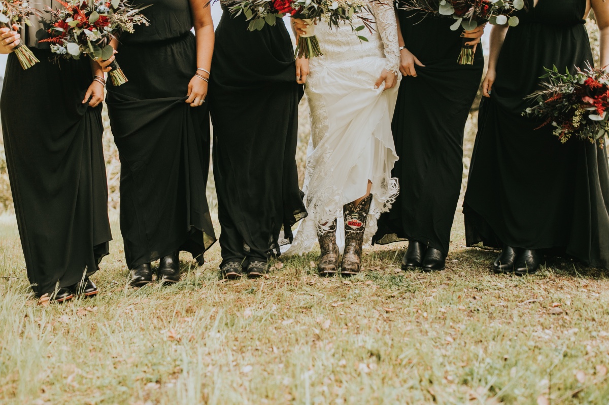 taylor-and-jason-groomsmen-and-bridesmai
