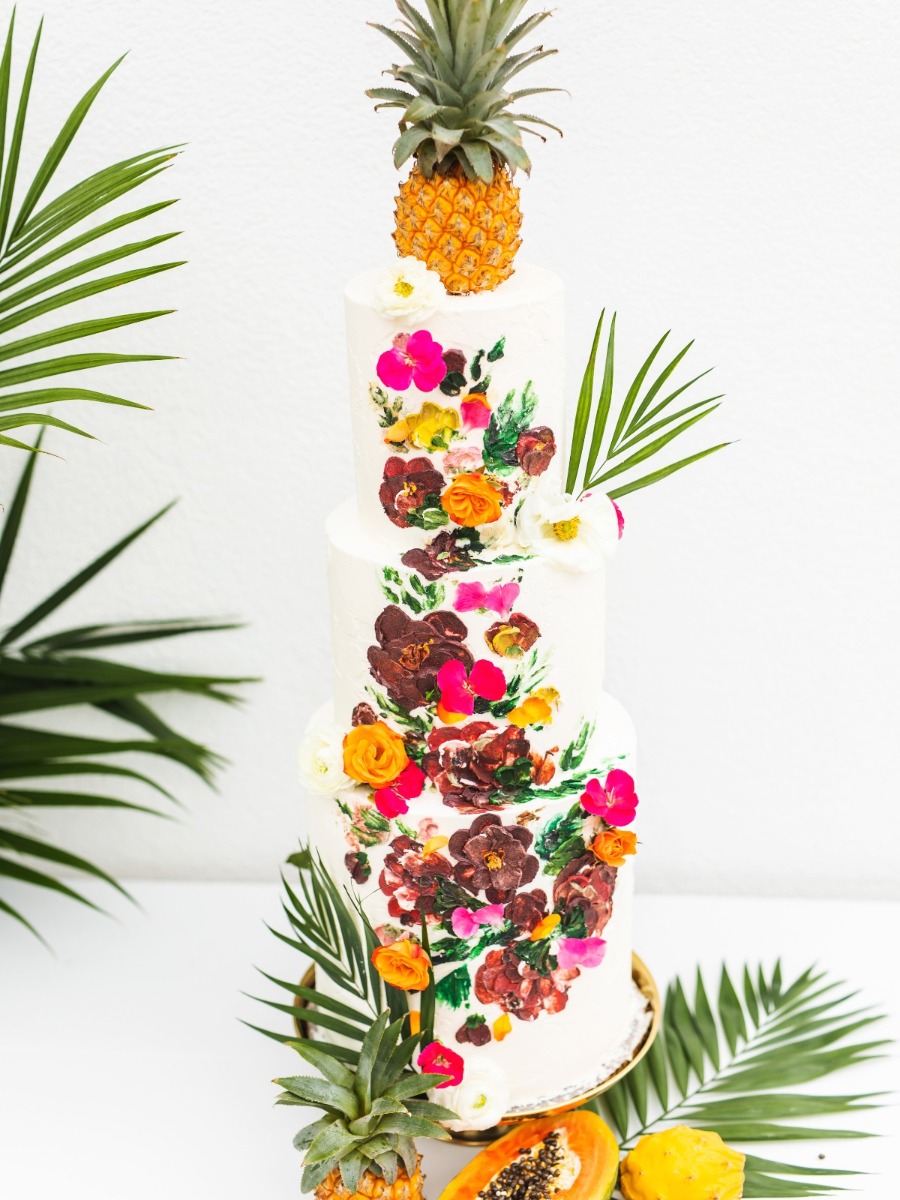 This Chic Wedding Inspiration Packs a Fun Tropical Punch