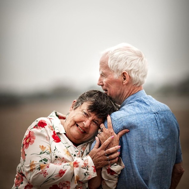 This Photographer Loves to Shoot Couples With Everlasting Love