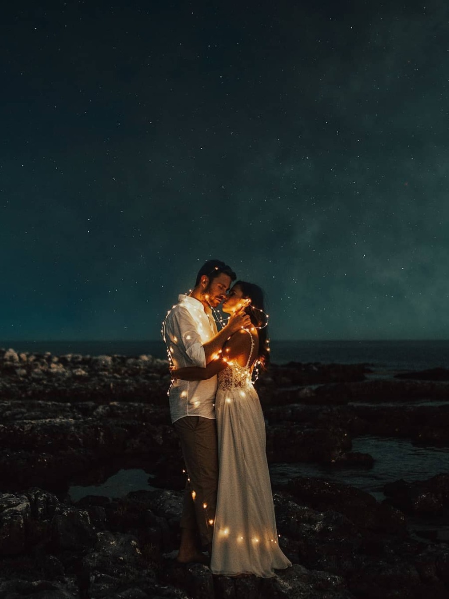 Epic Nighttime Wedding Looks to Have On Your Shot List