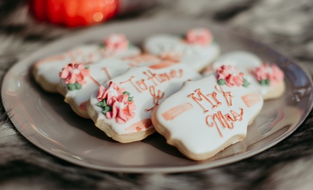 Mr. and Mrs. wedding cookies