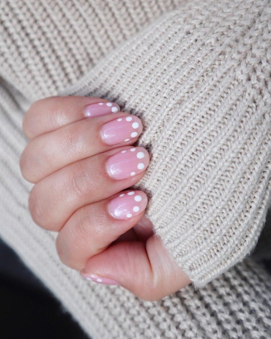modern-french-mani_pink-with-white-dots