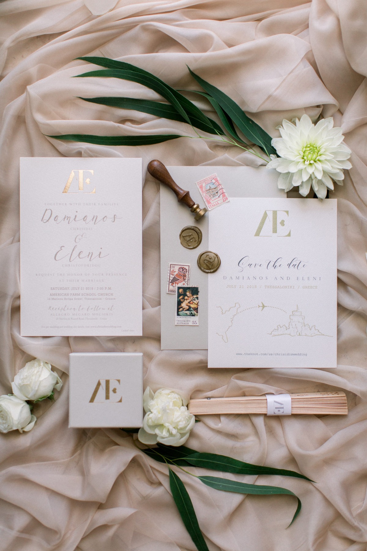 white-elegant-classy-romantic-wedding-th