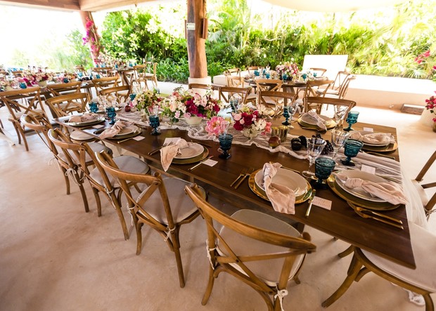 gold and teal wedding table decor