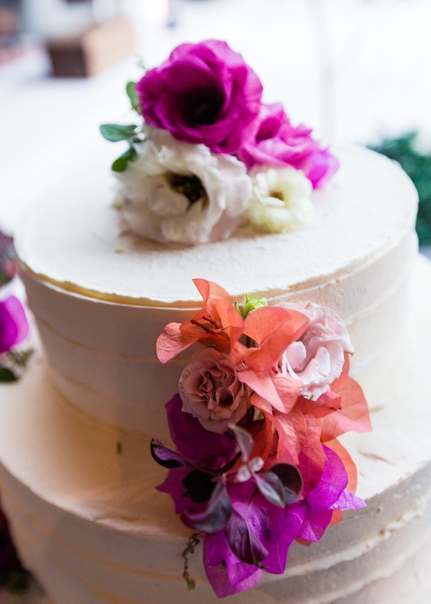 flower topped wedding cake