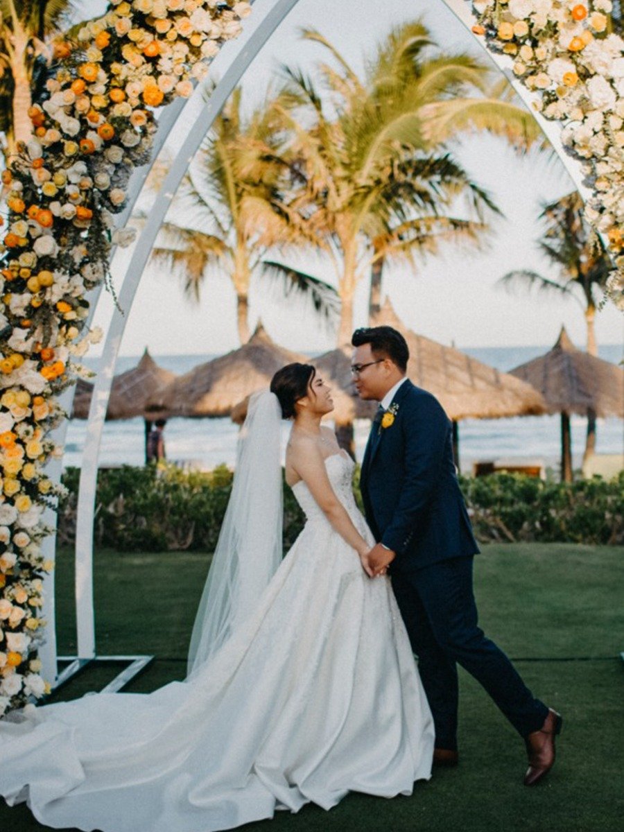 Elegant Beachfront Wedding In Vietnam