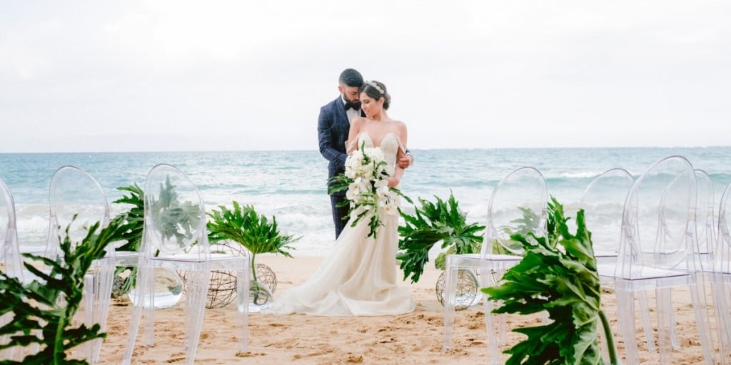 Tropical Minimalist Beach Wedding Inspiration in Key West