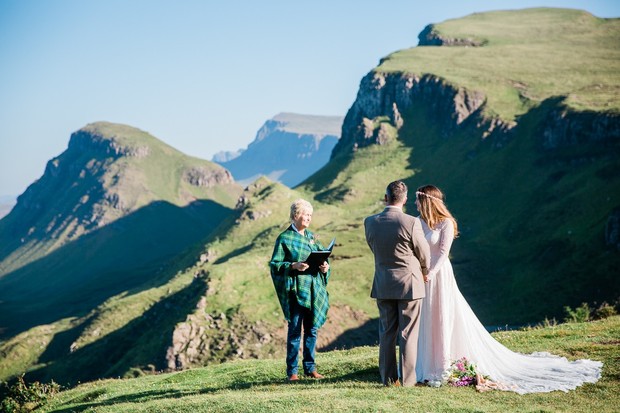 Romantic ceremony in Scotland