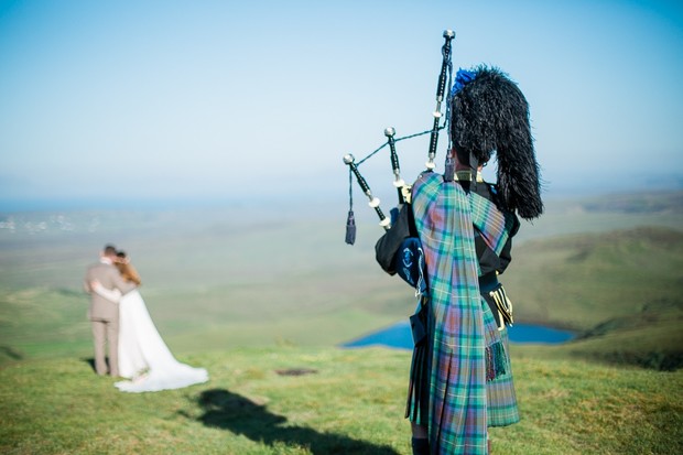 Scotland wedding with bag pipes