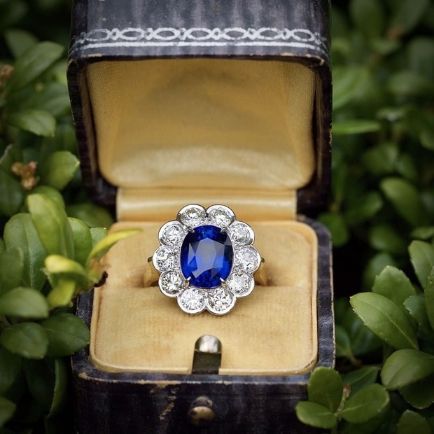 Sapphire Engagement Rings Arenât Just for September Babes