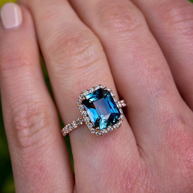 Sapphire Engagement Rings Arenât Just for September Babes