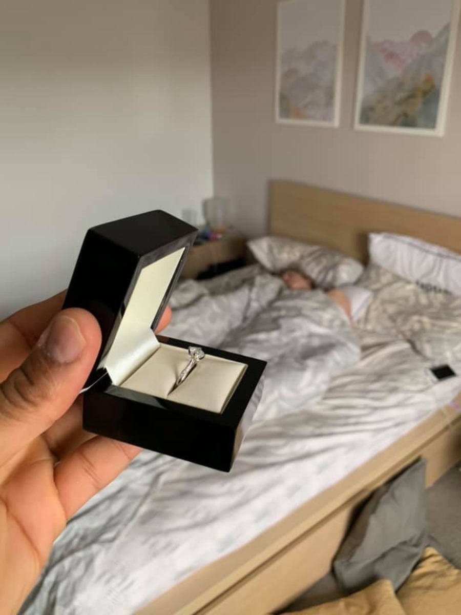 This Boyfriend ‘Proposed’ for a Month Without Her Ever Having a Clue