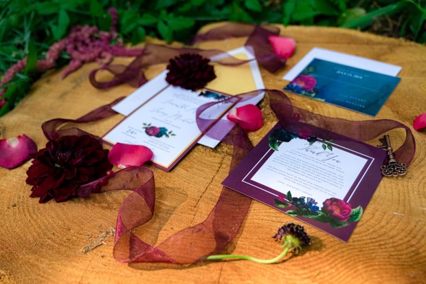 burgundy wedding invitations