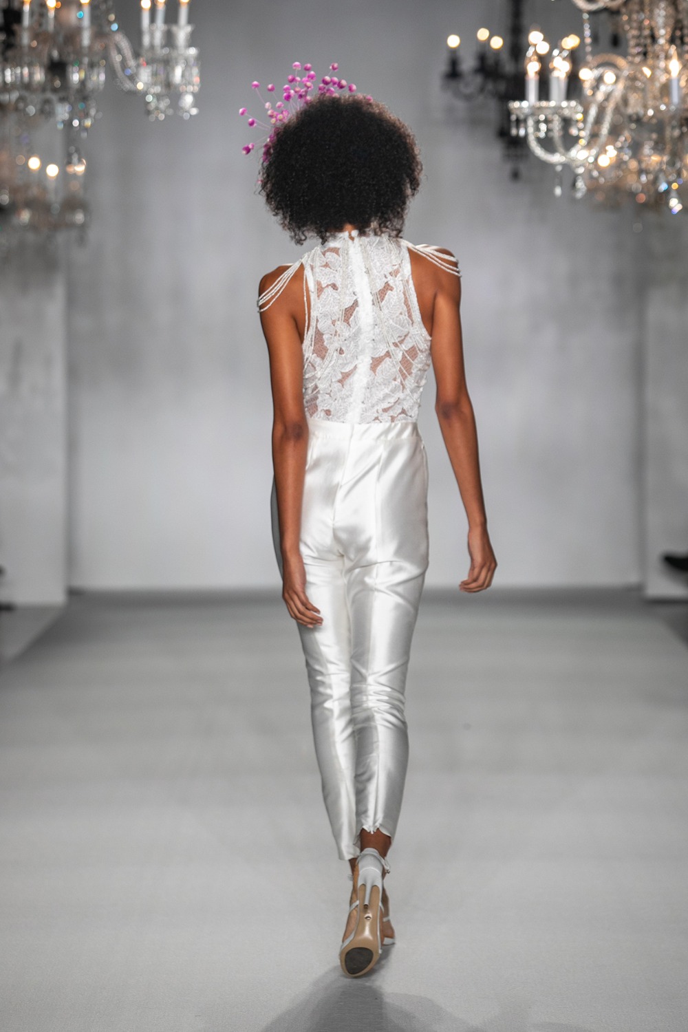 012_AnneBargeFall2020_CollinPierson