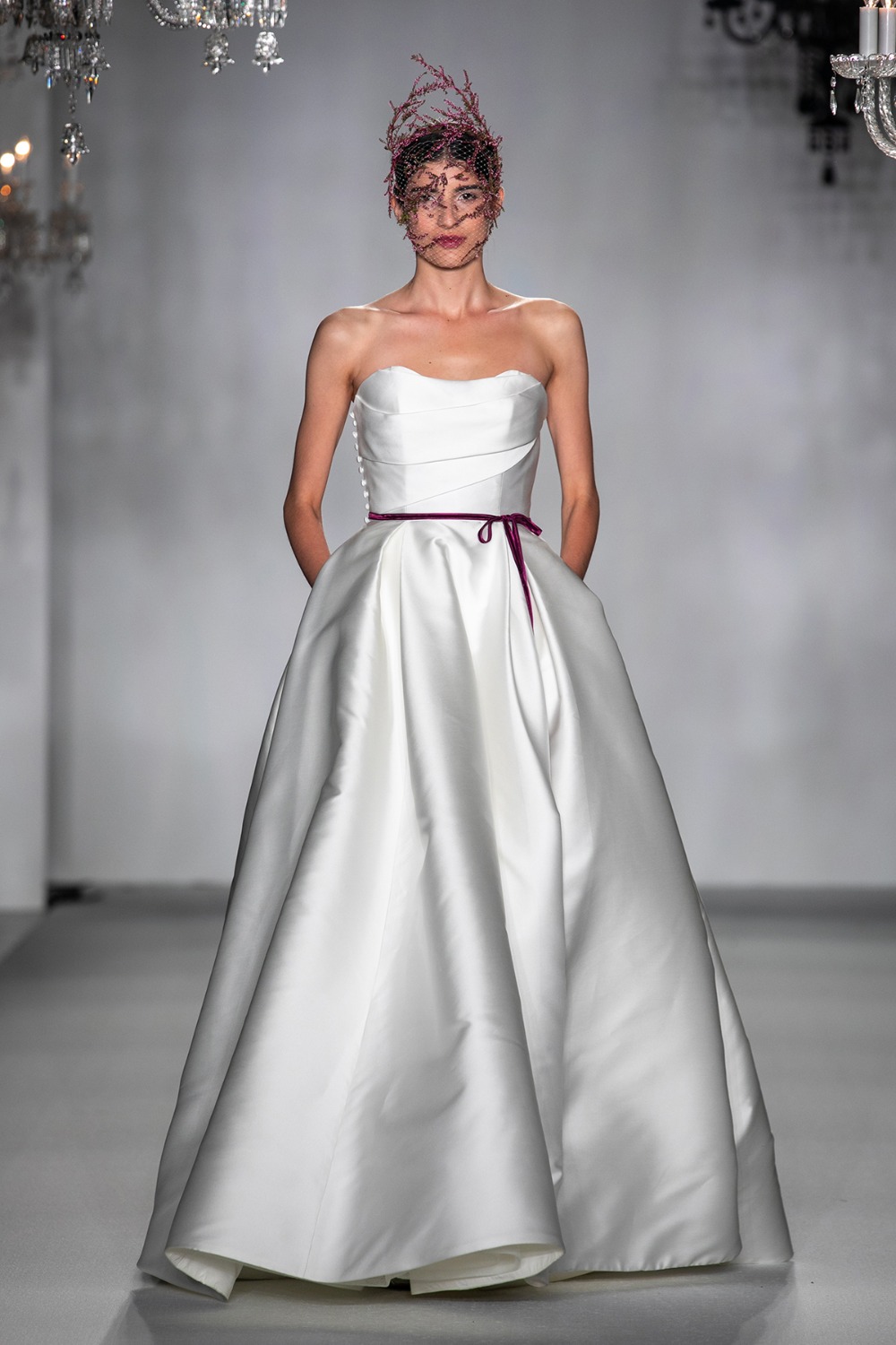 029_AnneBargeFall2020_CollinPierson