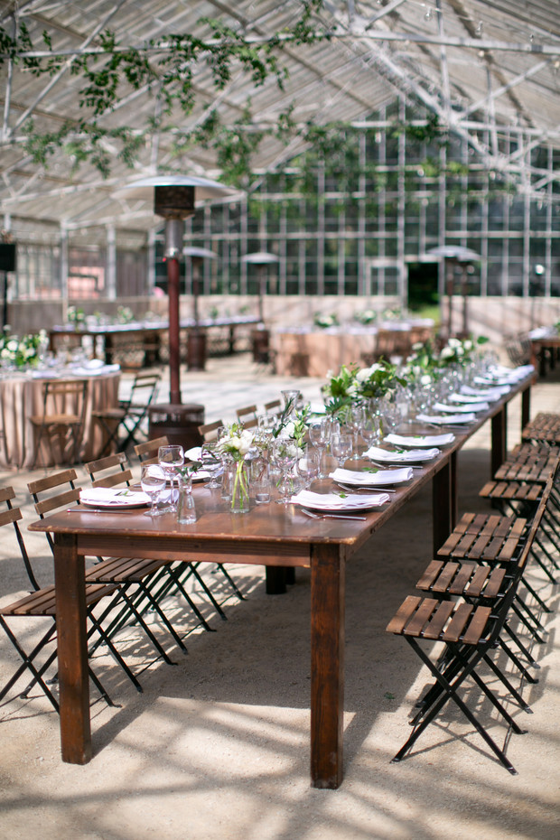 simple and chic wedding reception decor