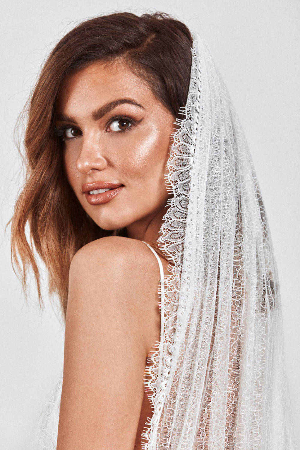 13 Chantilly Veil 1