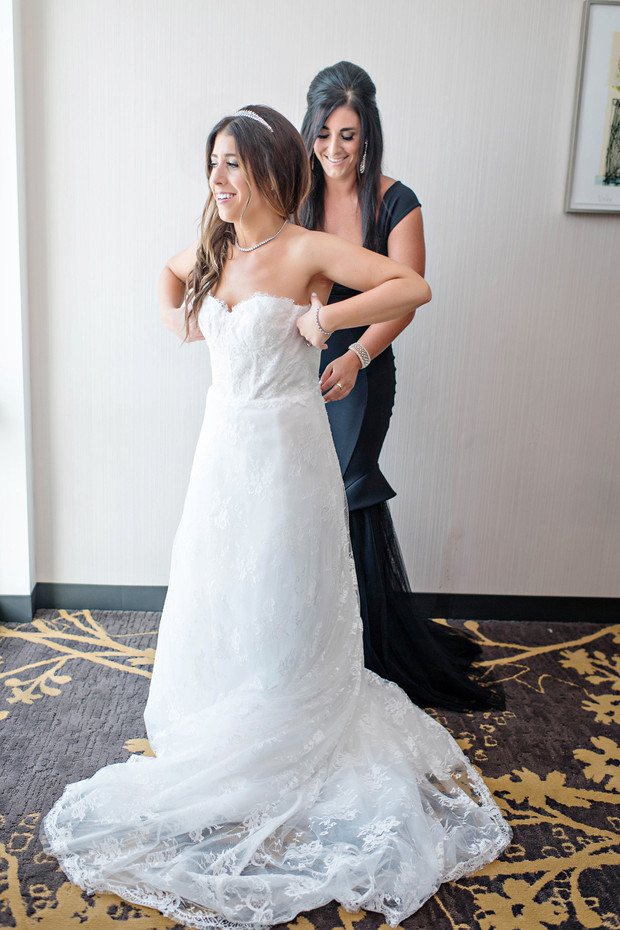 Monique L'huillier wedding dress