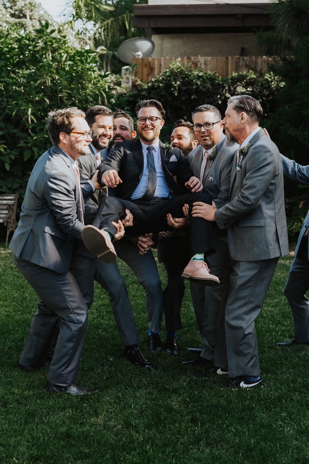 fun groomsmen photo