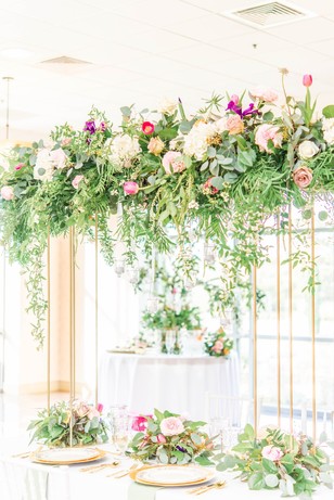 cascading floral table halo