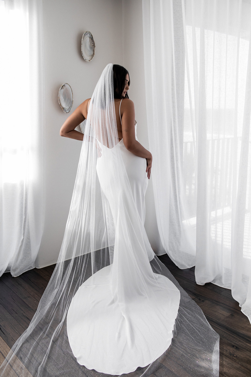 grace-loves-laceshopveils-and-hairshimmy-veil_203
