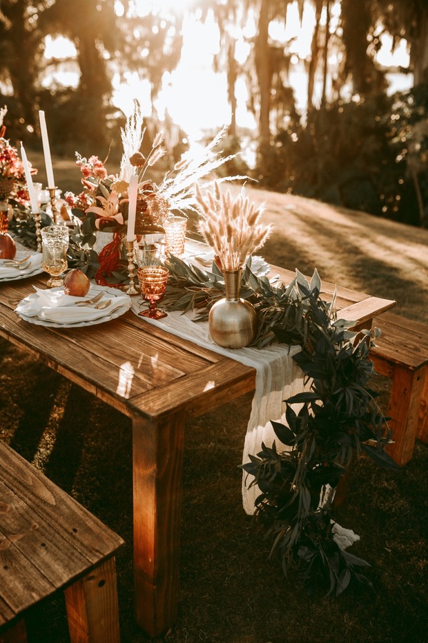 sunset wedding table decor