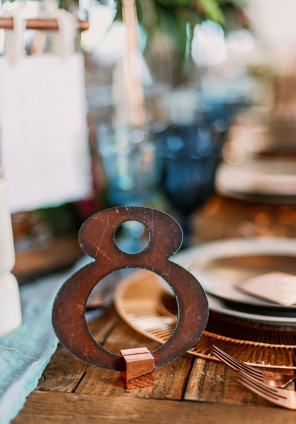 8-table002