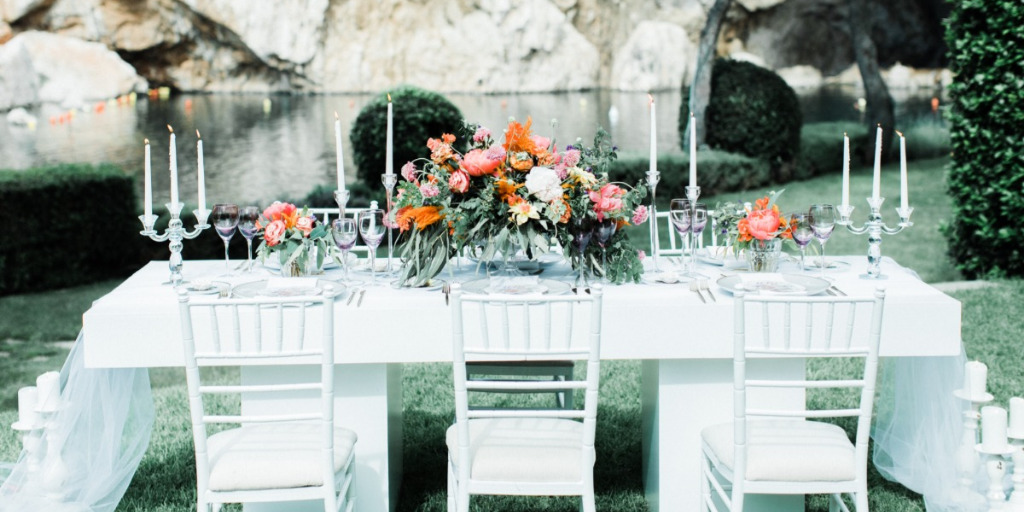 A Lakeside Wedding Editorial Inspired By A Modern Love Story