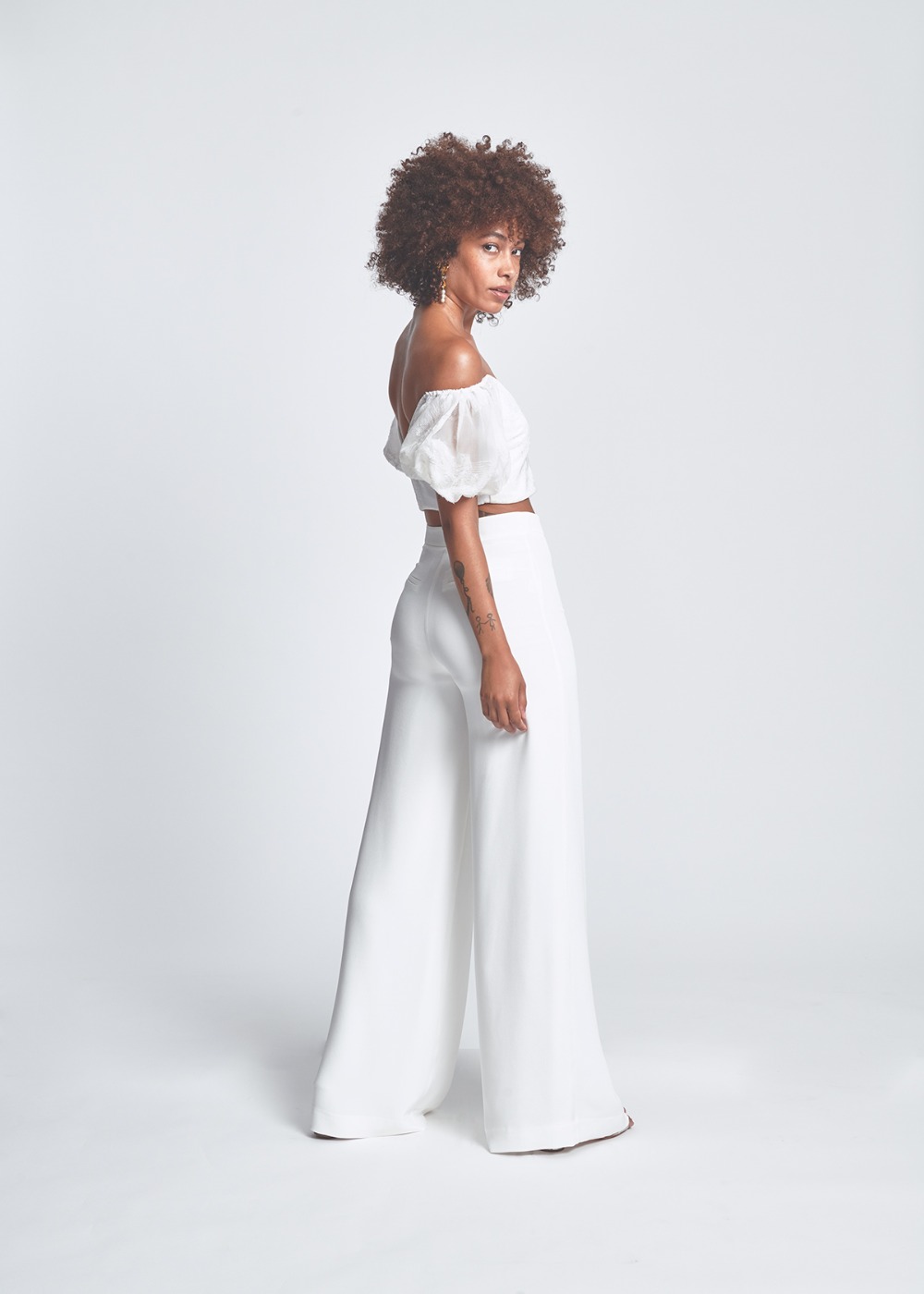 Alexandra-Grecco_Moon-Stone_Look-3_115