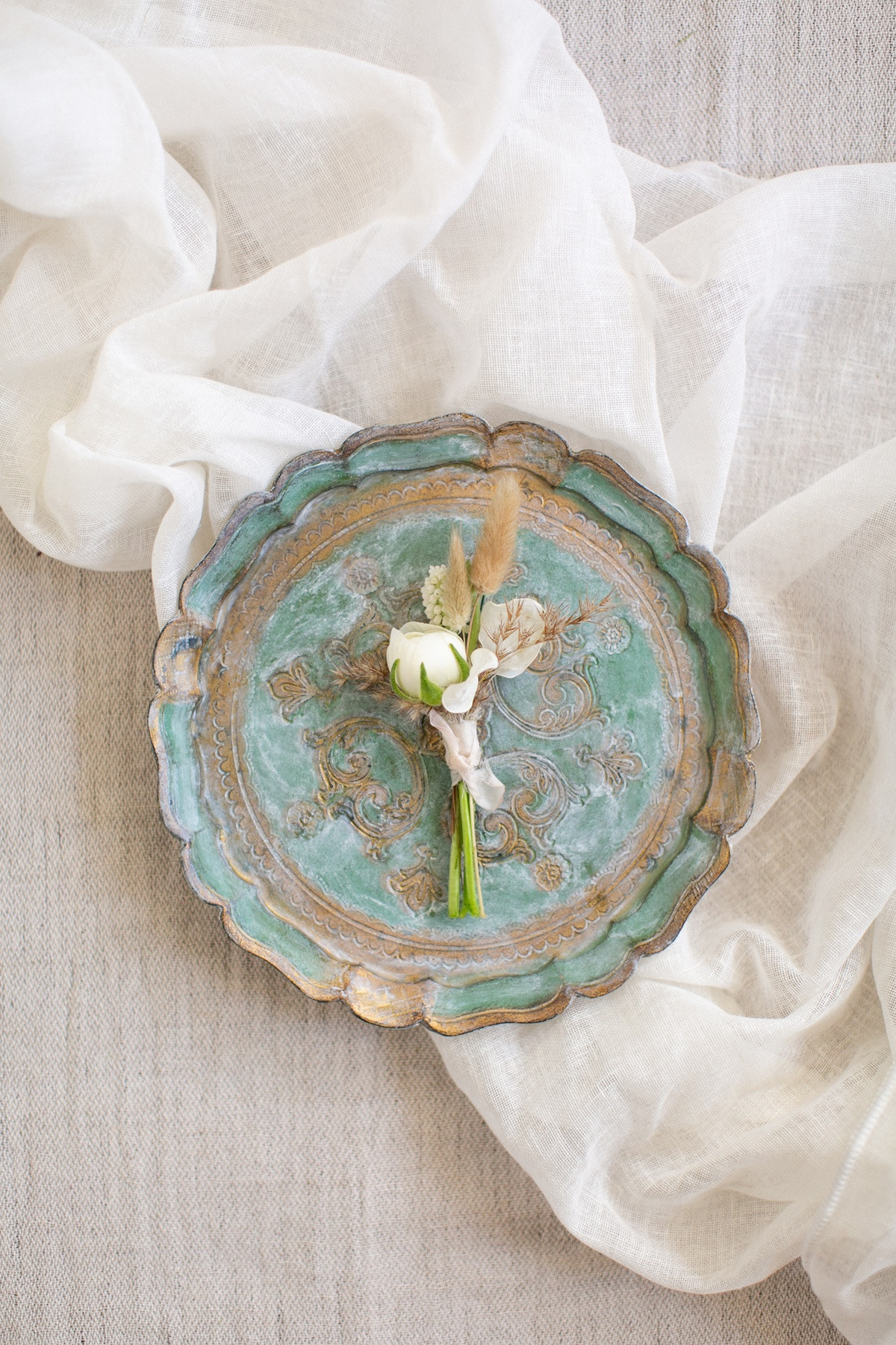 chateau-de-redon-ethereal-spring-wedding