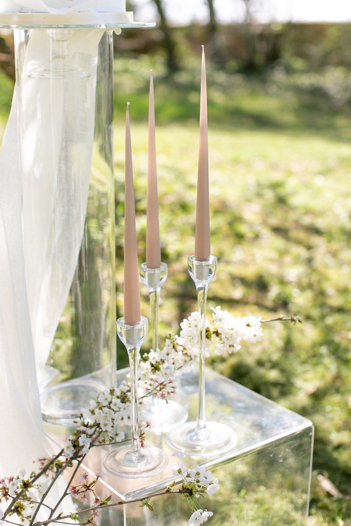 chateau-de-redon-ethereal-spring-wedding