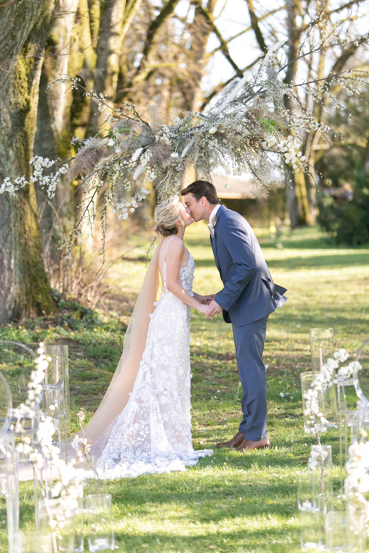 chateau-de-redon-ethereal-spring-wedding