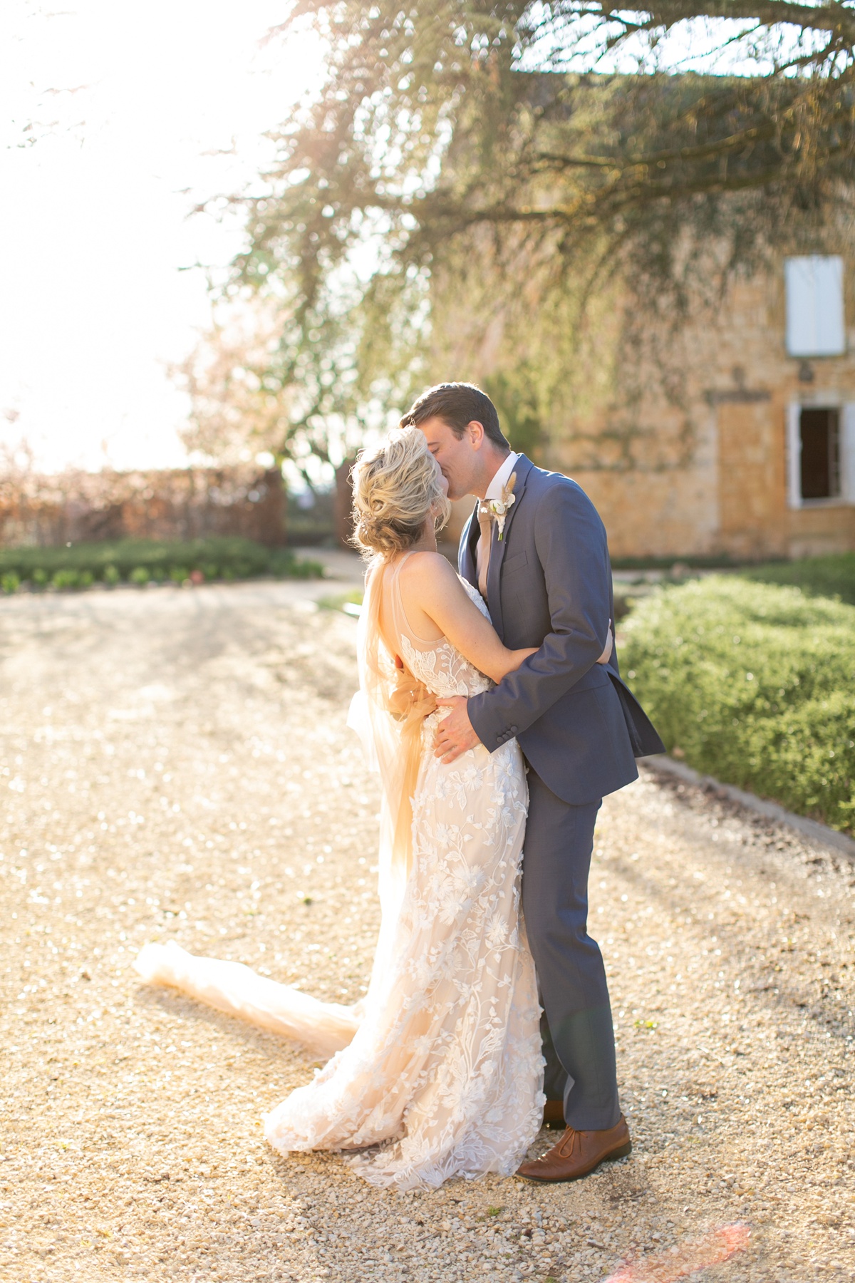 chateau-de-redon-ethereal-spring-wedding