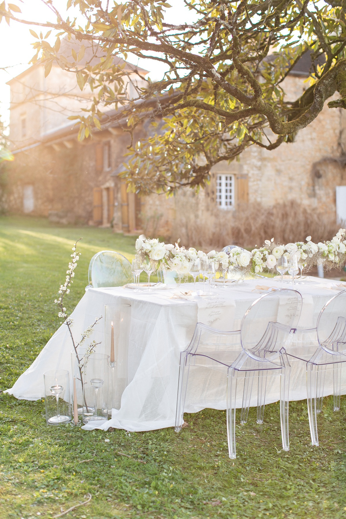 chateau-de-redon-ethereal-spring-wedding