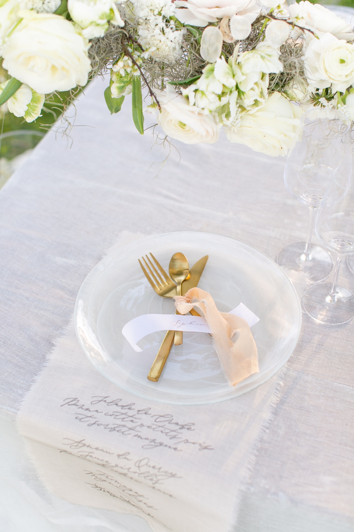 chateau-de-redon-ethereal-spring-wedding